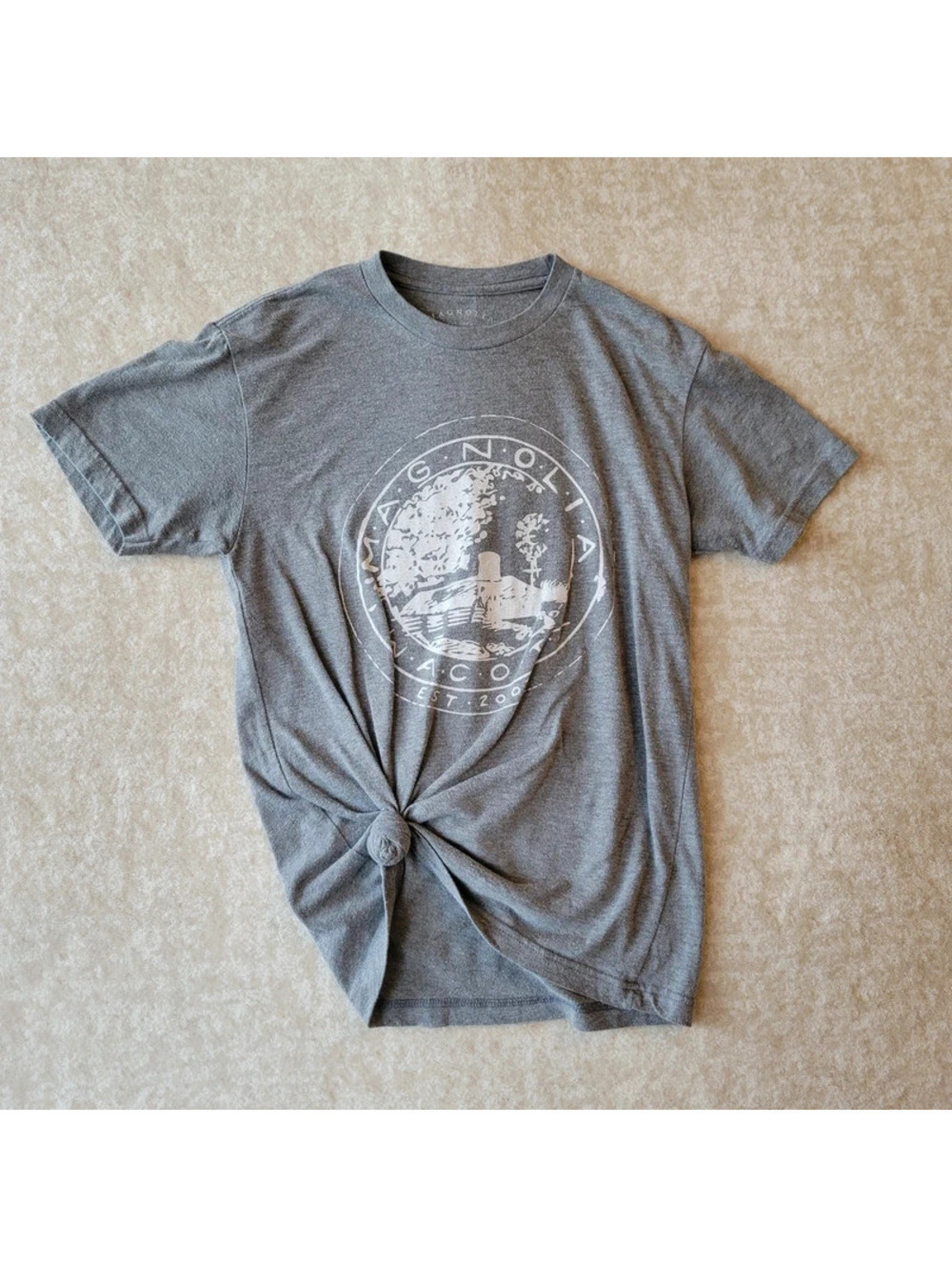 Magnolia Silos Tshirt Womens XS Gray Waco Texas Joanna Gaines